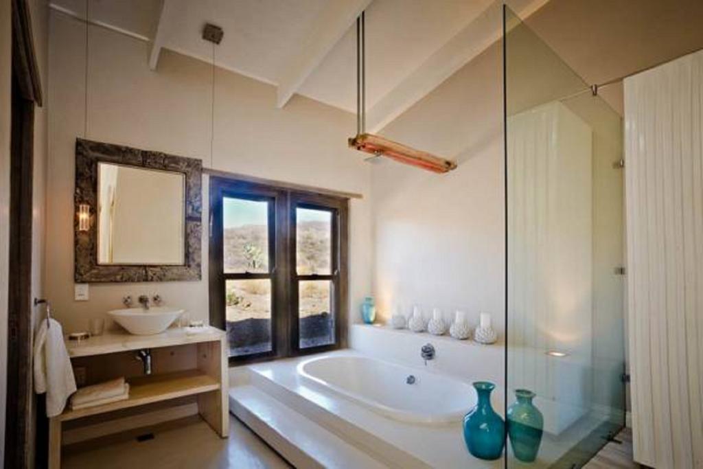 Vrisch Gewagt Boutique Self-Catering Olive Farm Guest House Prince Albert Room photo