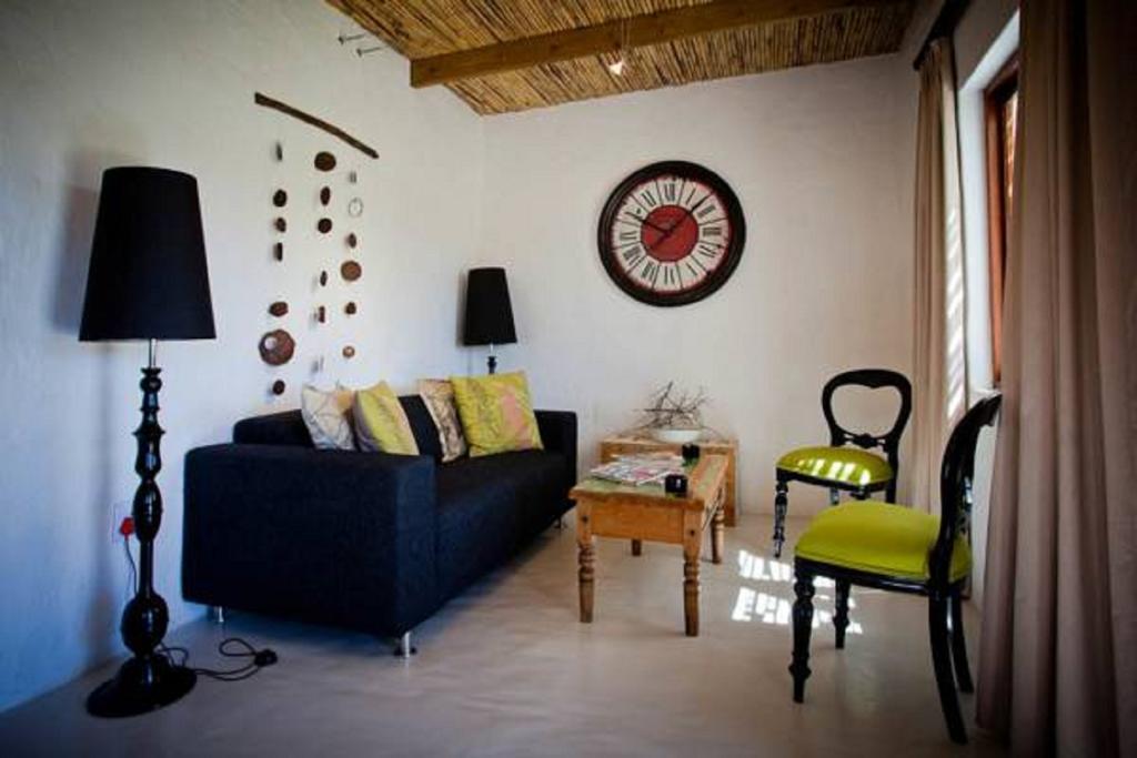 Vrisch Gewagt Boutique Self-Catering Olive Farm Guest House Prince Albert Room photo
